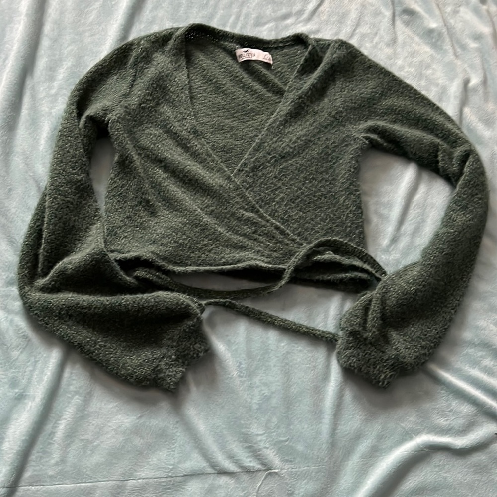 Hollister green wrap sweater